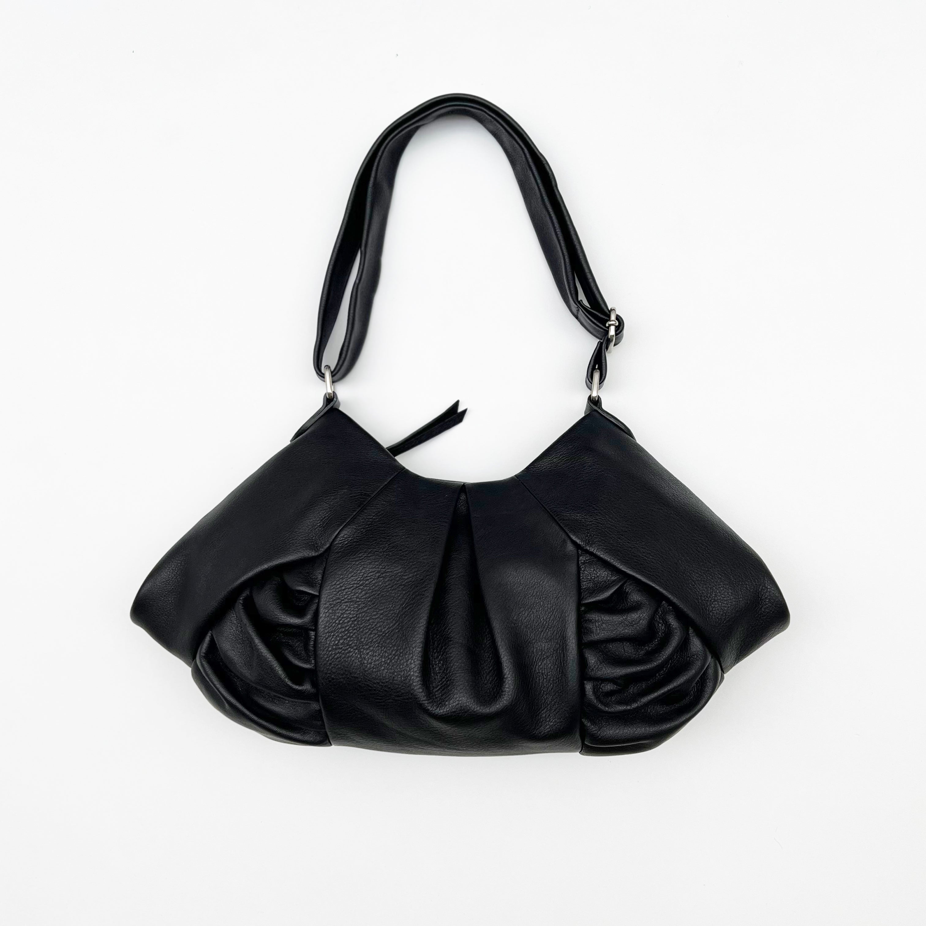 Leather Dumpling Bag Black
